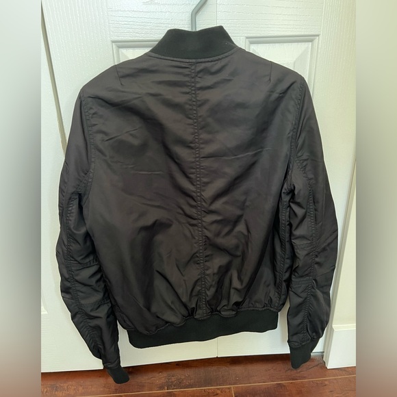 Topshop Black Bomber Jacket - Picture 2 of 6